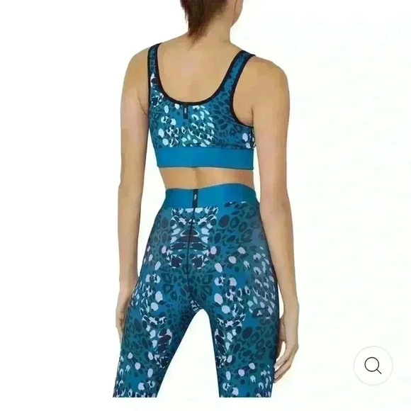 Ultra Cor Womens Blue Knit Fitness Running Sports Bra Athletic NWT sm - Picture 2 of 3